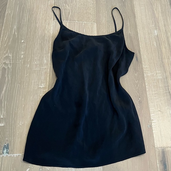 Max Studio Medium Elegant Black Silky Tank Top - Picture 1 of 5